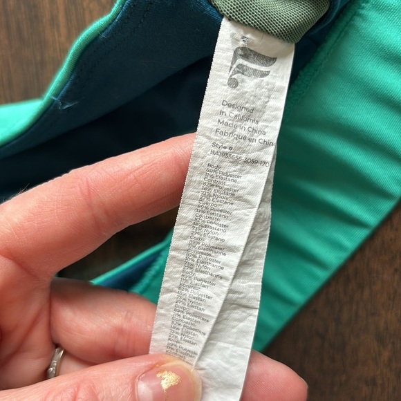 Fabletics No-Bounce Sports Bra Zip-Up Size Medium Green High Impact - Picture 10 of 11